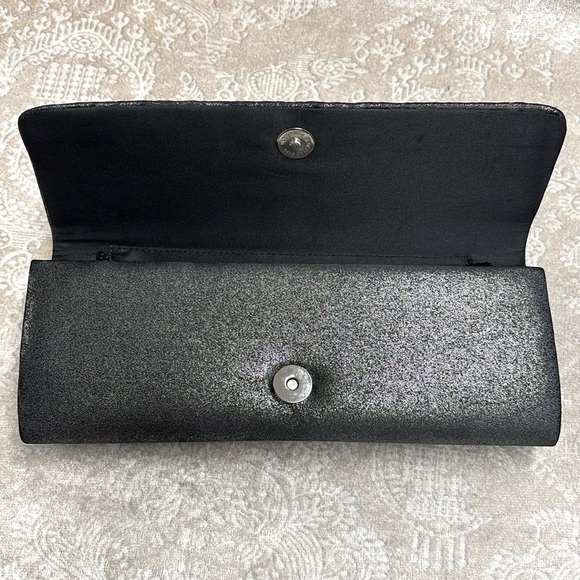 La Regale Black Metallic Shimmer Gathered Satin Clutch Formal Evening Bag - Picture 10 of 15